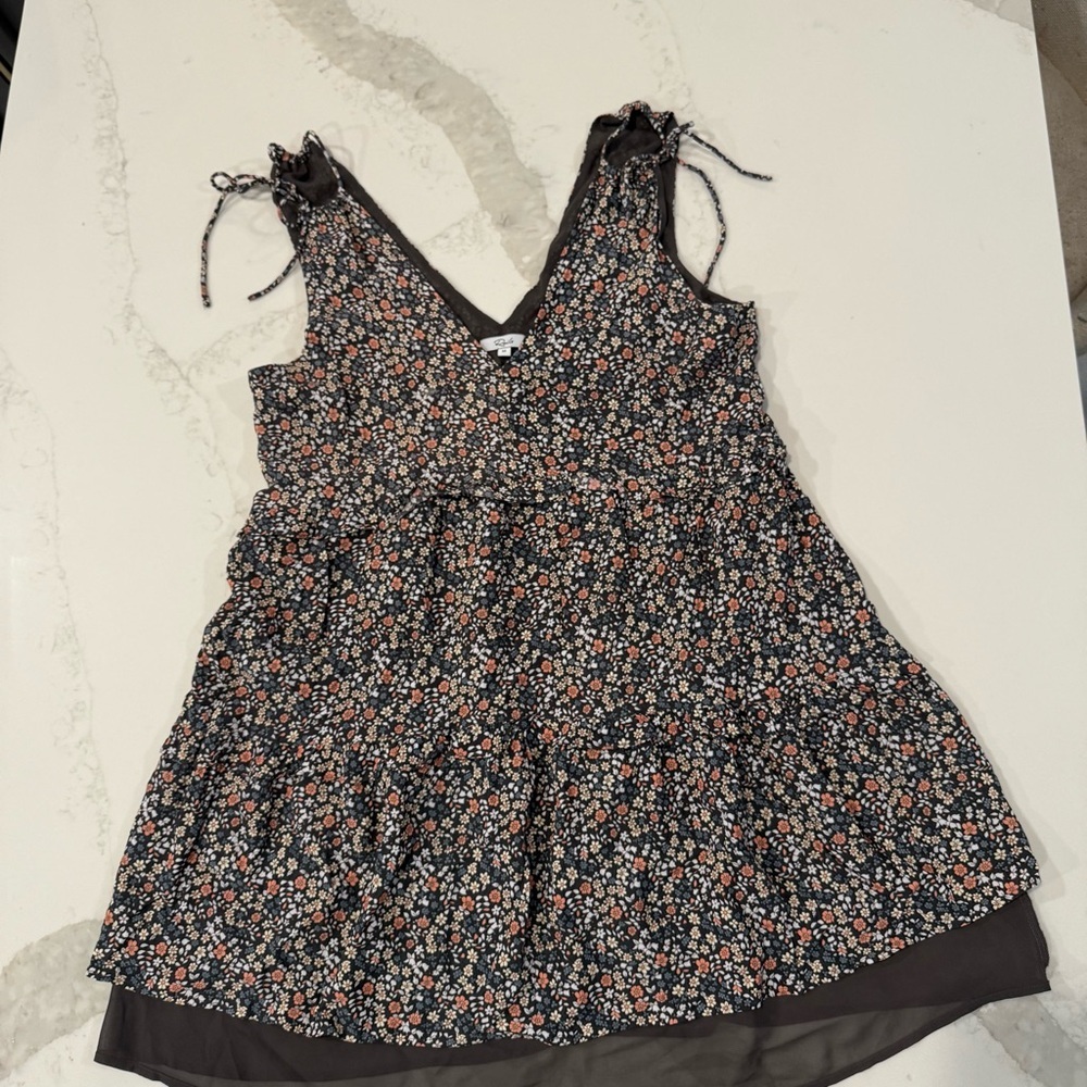 Rails Janelle Floral VNeck Tiered Mini Dress Womens Medium GrayMulti Relaxed Fit - Picture 8 of 14